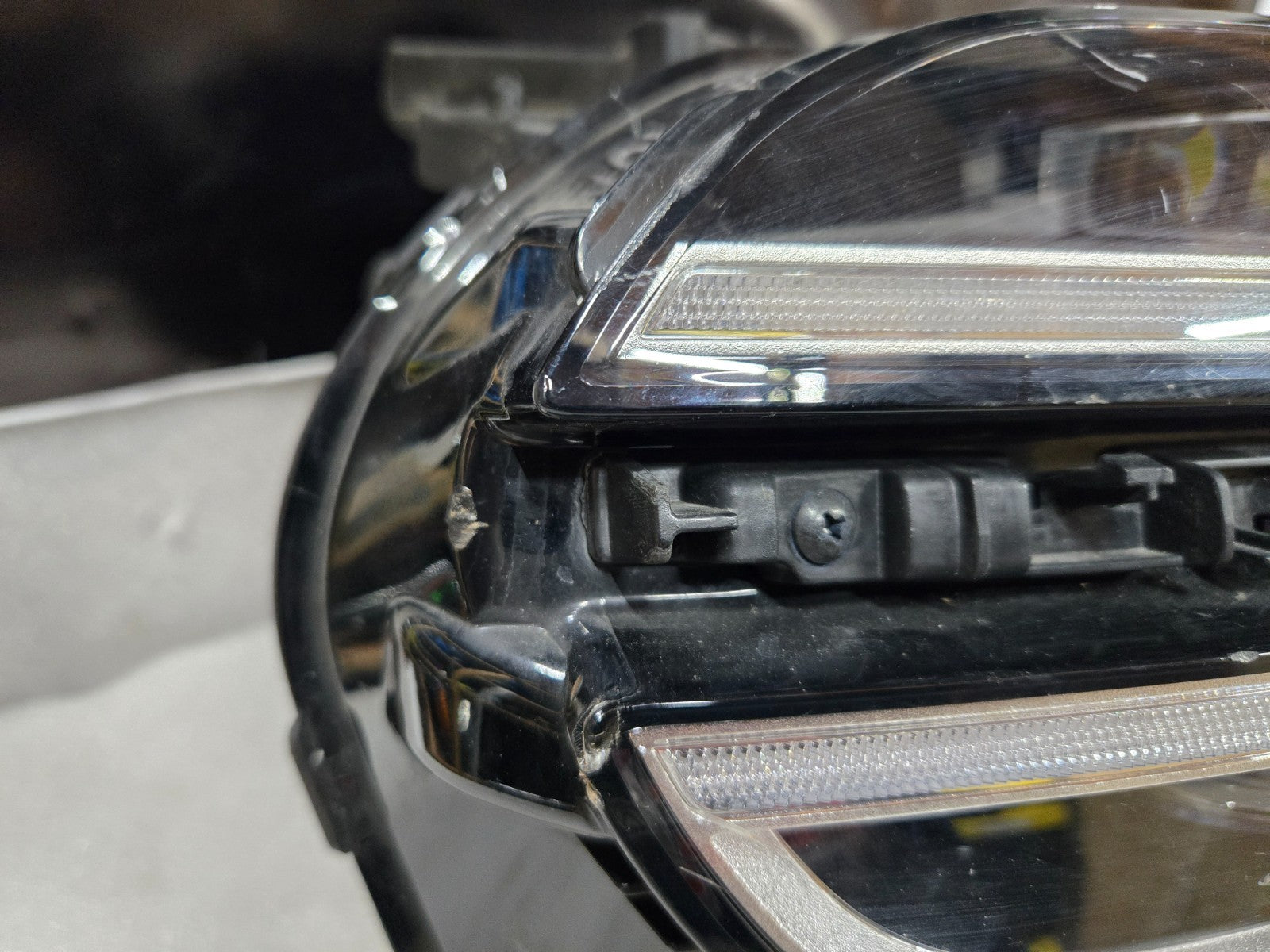 2022 2023 HYUNDAI GENESIS GV70 LED HEADLIGHT 92101-AR000 LEFT LH DRIVER SIDE OEM
