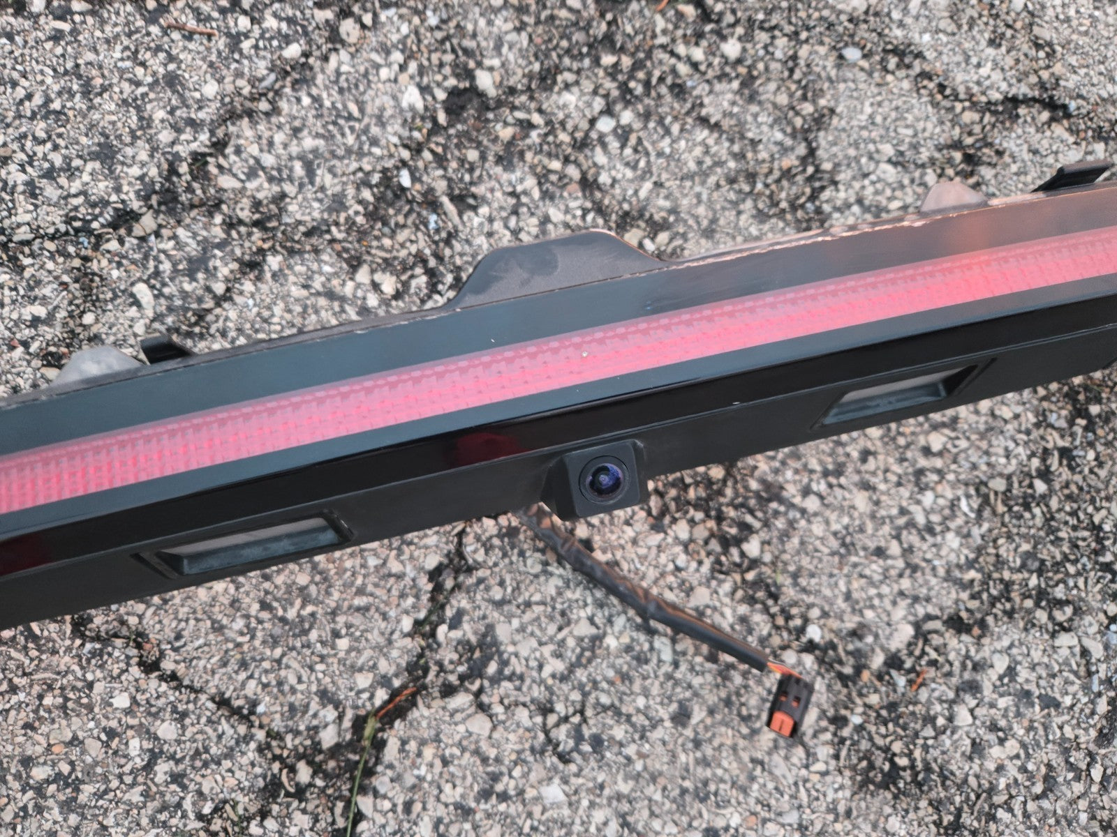2022-2024 Hyundai Tucson Rear Tail Light Bar 92403-N9150 OEM w/ Camera