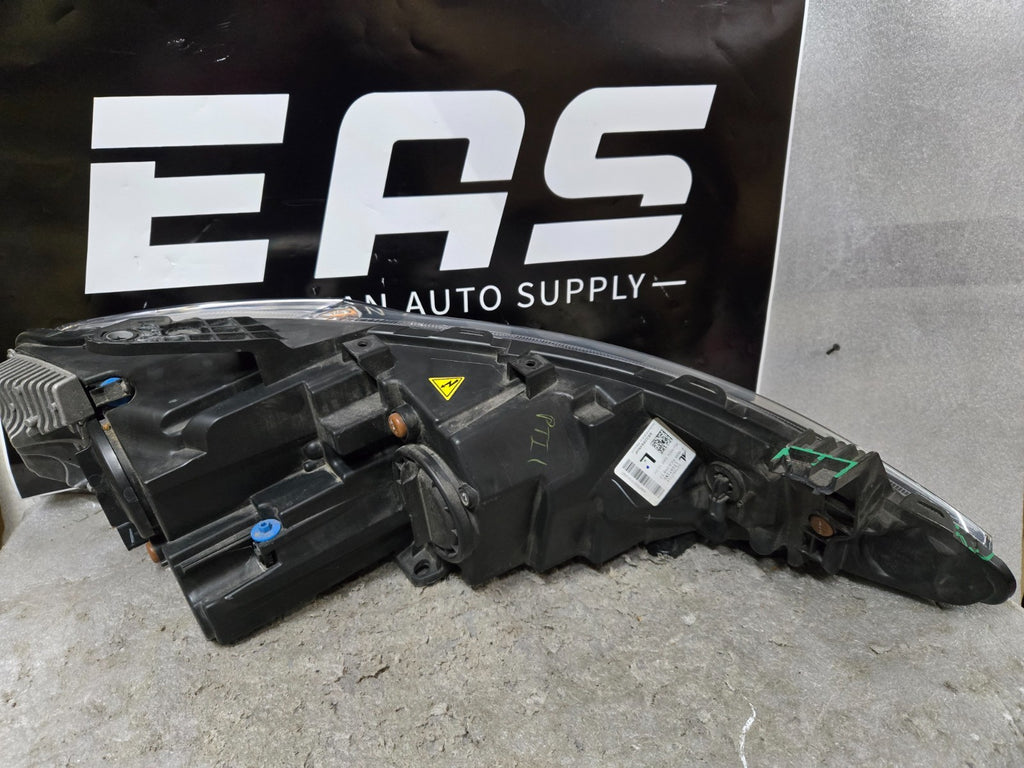 2017-2020 CHRYSLER PACIFICA HEADLIGHT OEM LEFT DRIVER SIDE HID XENON 68228949AF
