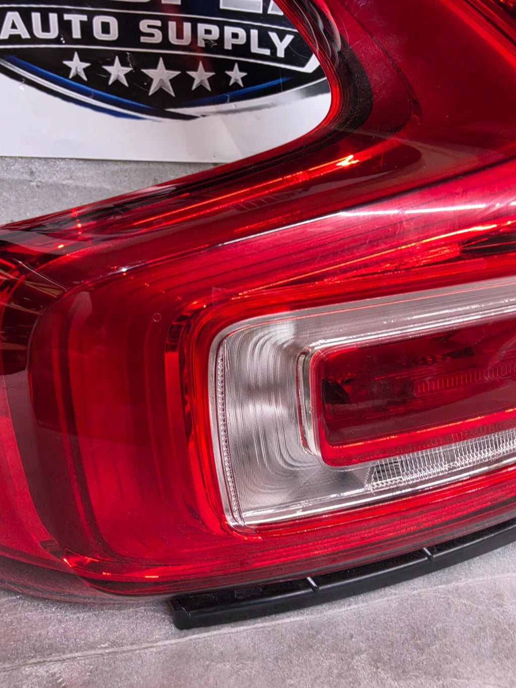 2019-2026 Volvo XC40 Left LH Driver Side LED Tail Light Lamp 31446790 OEM