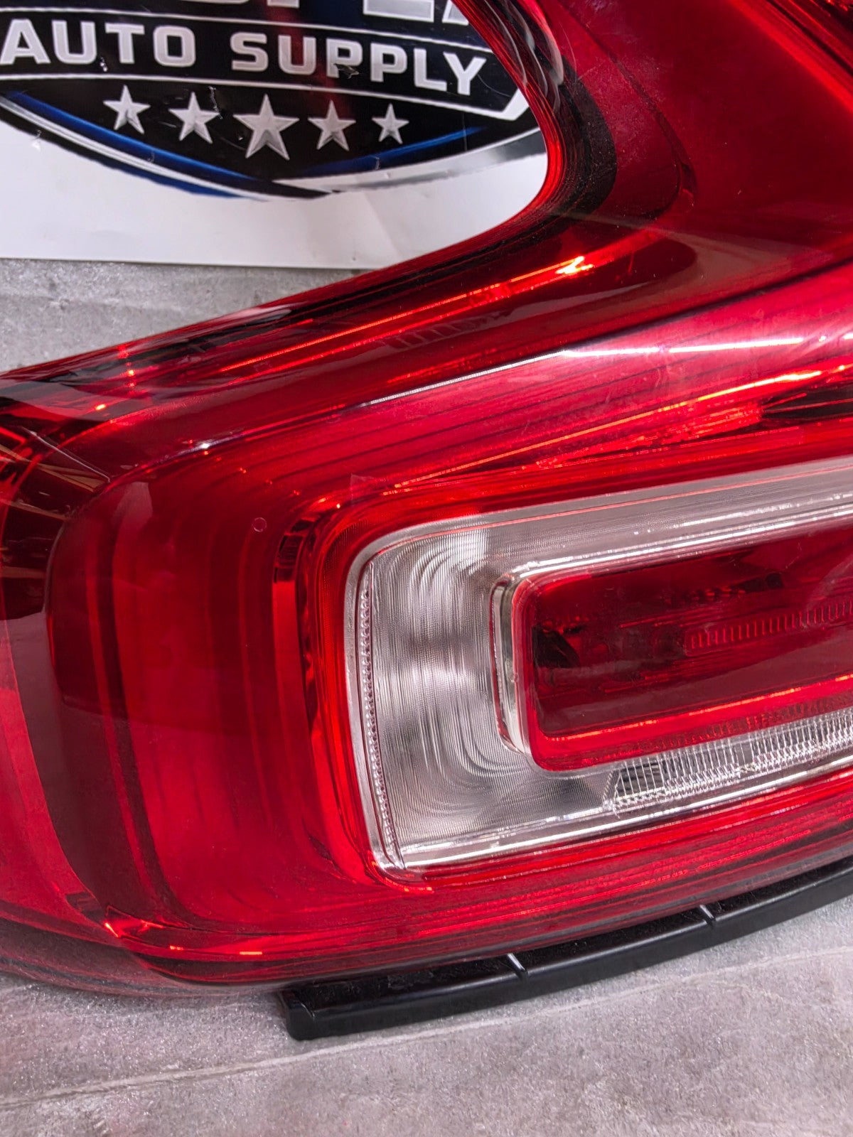 2019-2026 Volvo XC40 Left LH Driver Side LED Tail Light Lamp 31446790 OEM