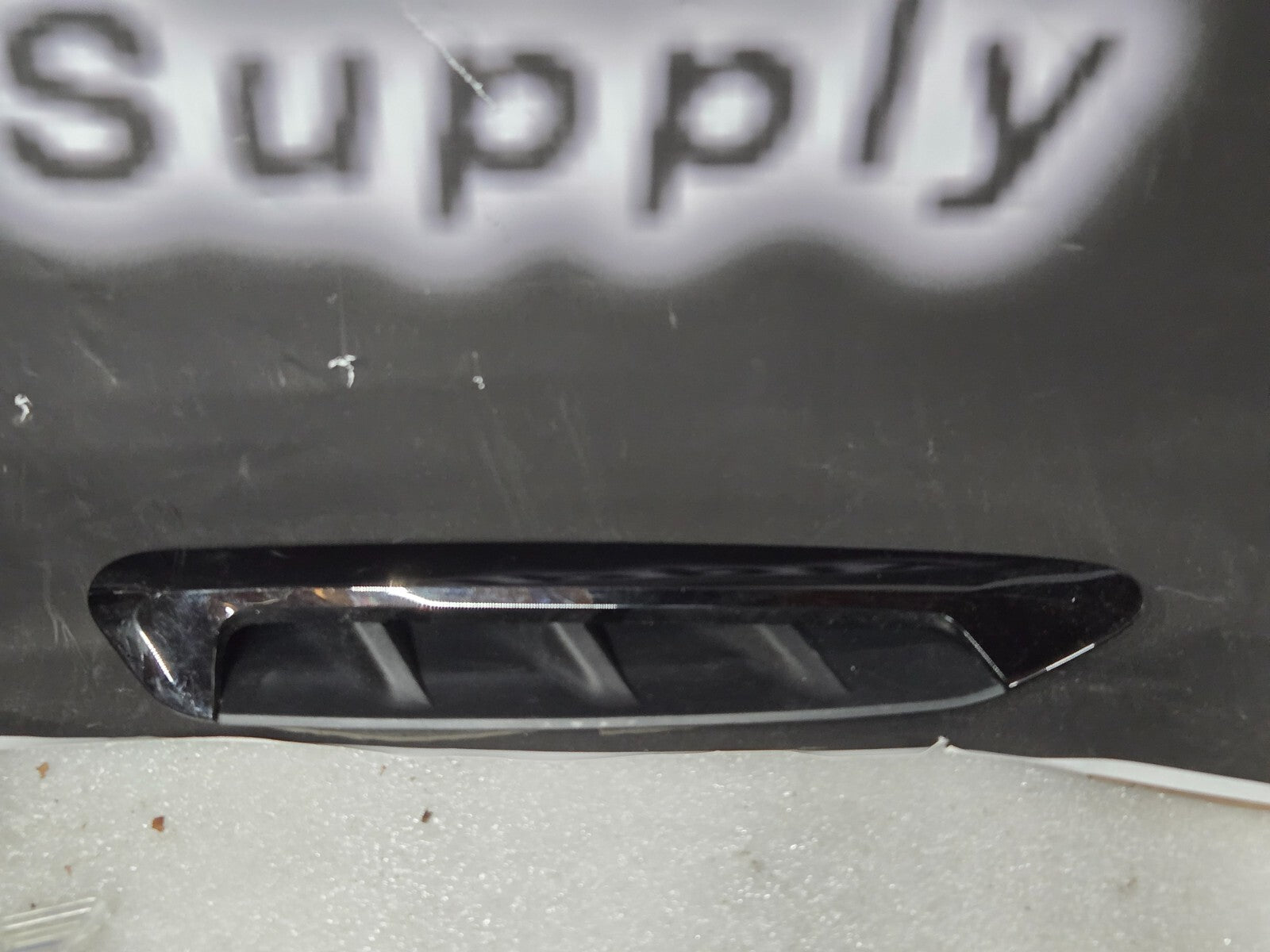 2018 2019 2020 2021 BMW X3 X4 RH Right Fender Decorative Screen Trim 8064806 OEM