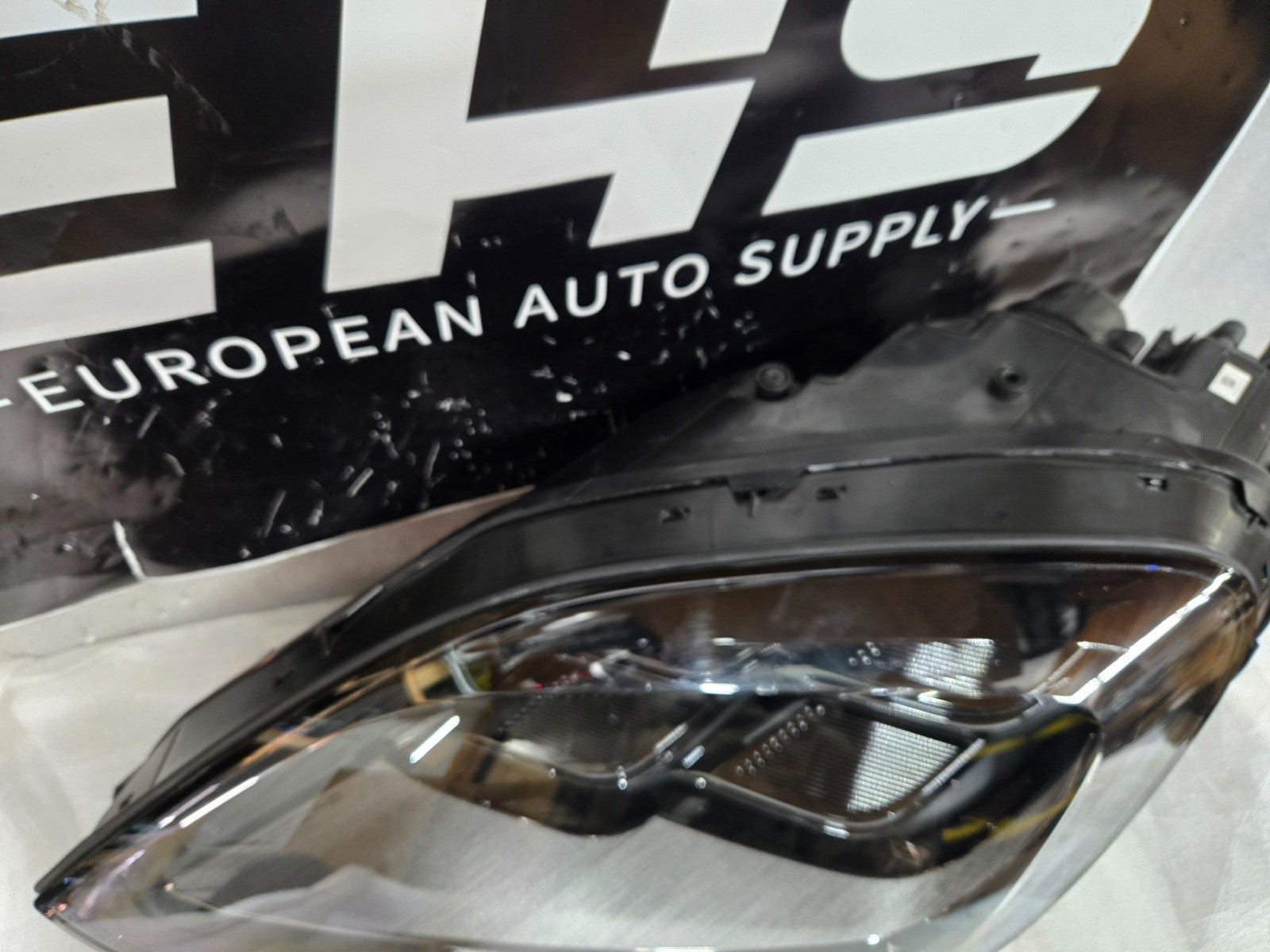 2024 2025 Porsche Cayenne Turbo Left LH Drier Side Full LED Headlight OEM