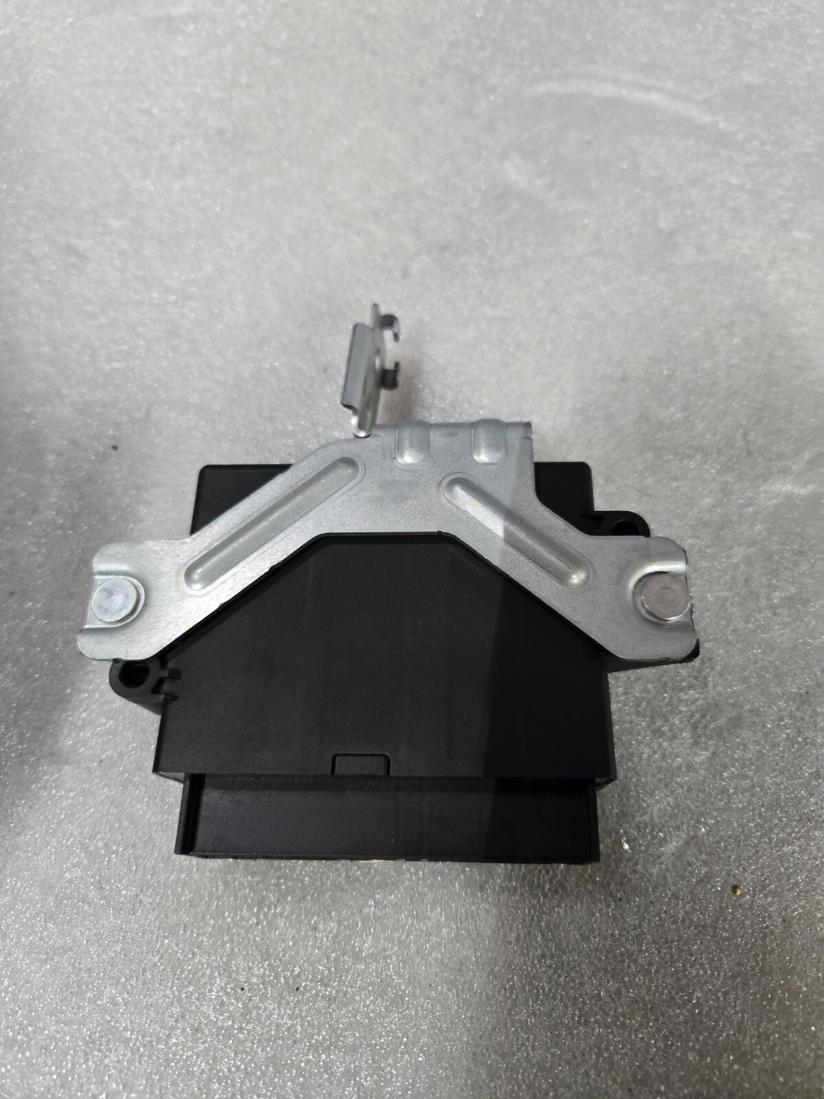 2017 - 2020 NISSAN TITAN DRIVER PARK ASSIST CONTROL MODULE UNIT OEM 285389FV2B