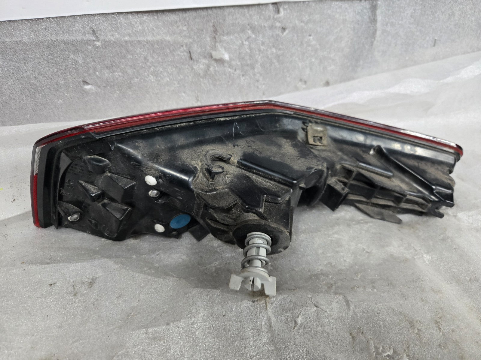 2017-2023 Alfa Romeo Stelvio Rear Left Outer LED Tail Light Lamp OEM 20801999