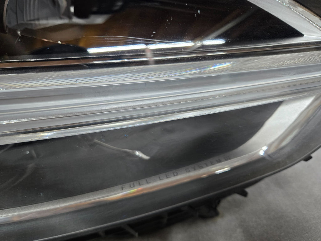 2019 - 2021 VOLVO XC60 RIGHT RH PASSENGER SIDE LED HEADLIGHT OEM 31655239