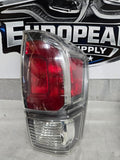 2016-2019 TOYOTA TACOMA RIGHT RH PASSENGER TAILLIGHT TAIL LIGHT OEM