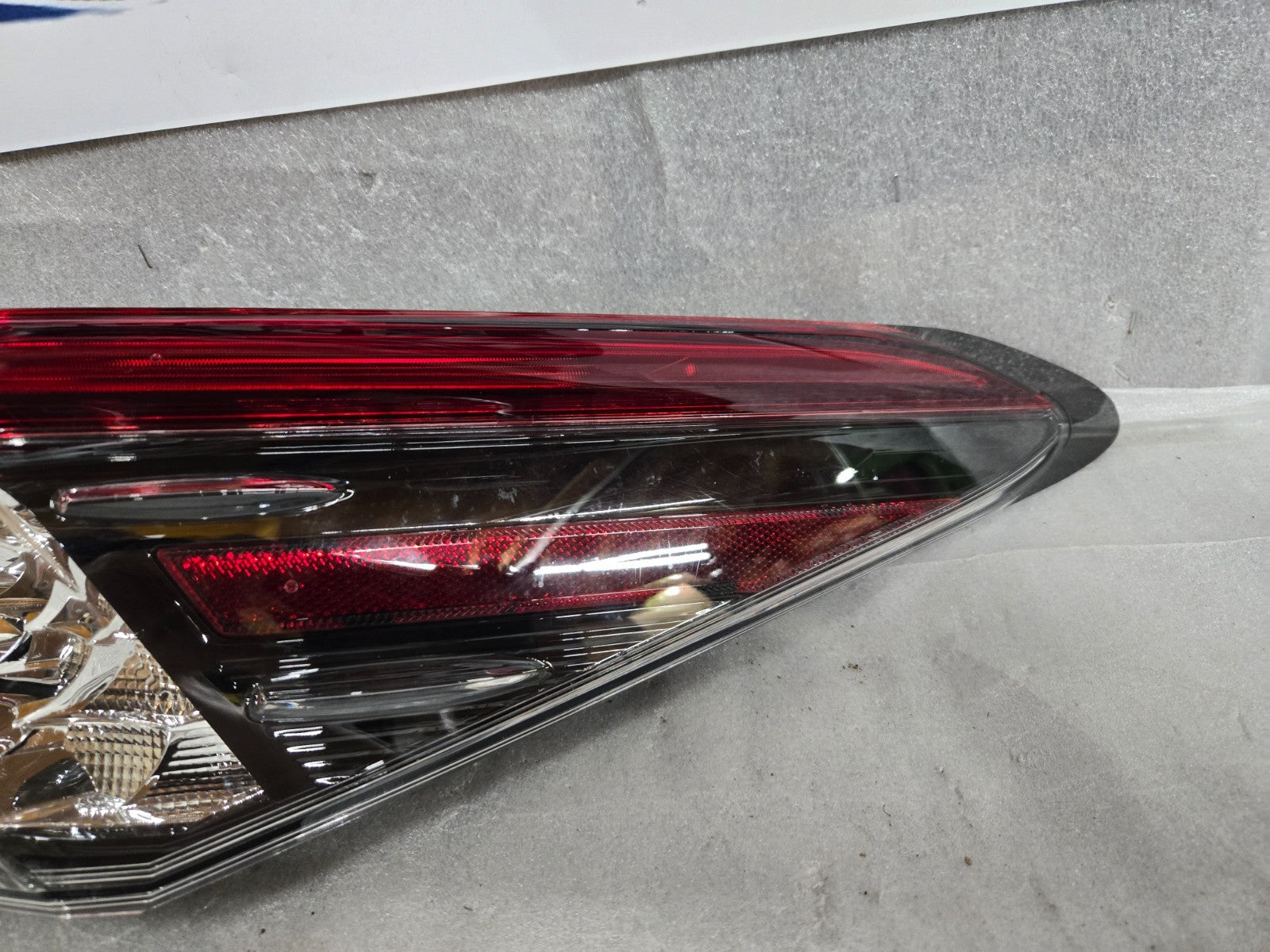 2021 2022 2023 Toyota Camry XSE Smoke LED Tail Light Right RH Passenger OEM