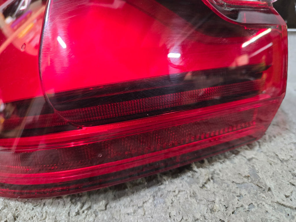 2019 - 2022 BMW X7 G07 REAR LEFT DRIVER SIDE OUTER TAILLIGHT LIGHT LAMP OEM L