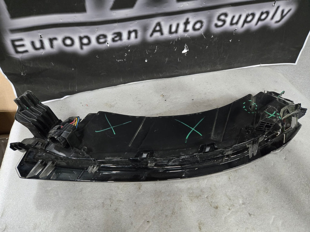 2022 2023 2024 MITSUBISH OUTLANDER LED HEADLIGHT RIGHT PASSENGER OEM 8310A044