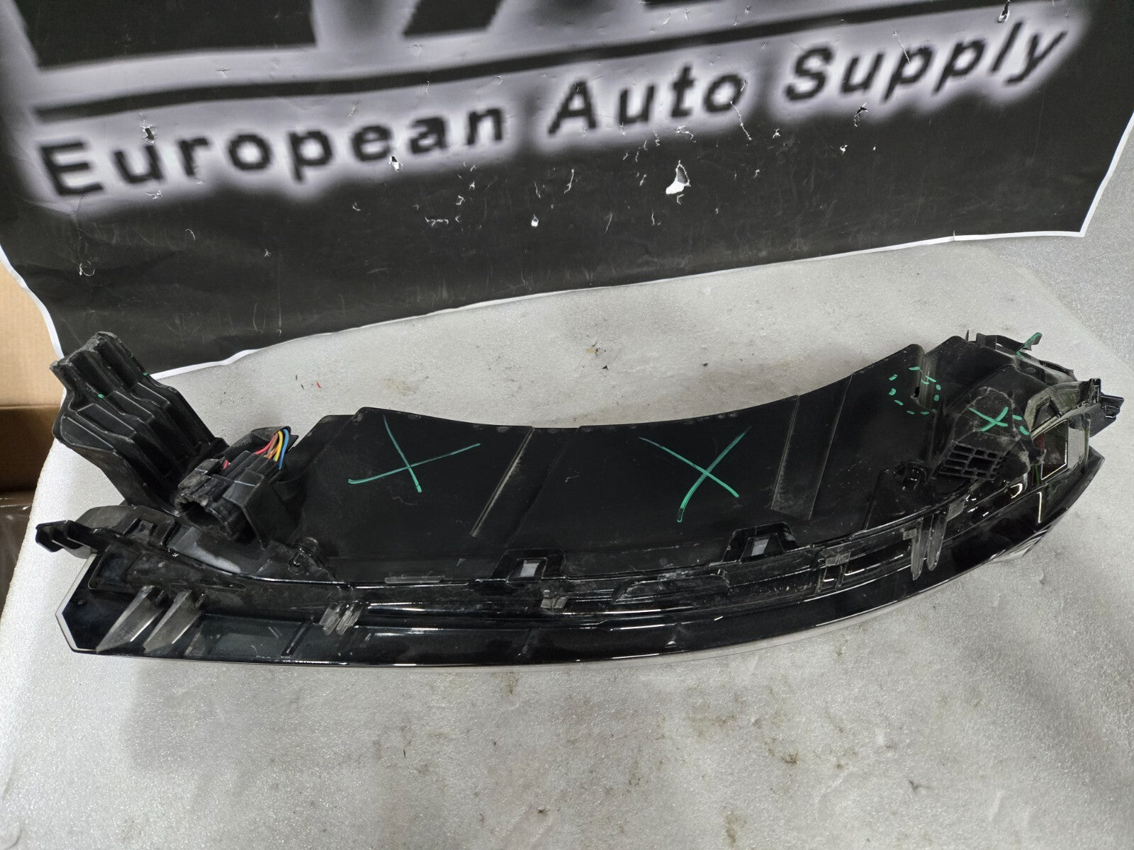 2022 2023 2024 MITSUBISH OUTLANDER LED HEADLIGHT RIGHT PASSENGER OEM 8310A044