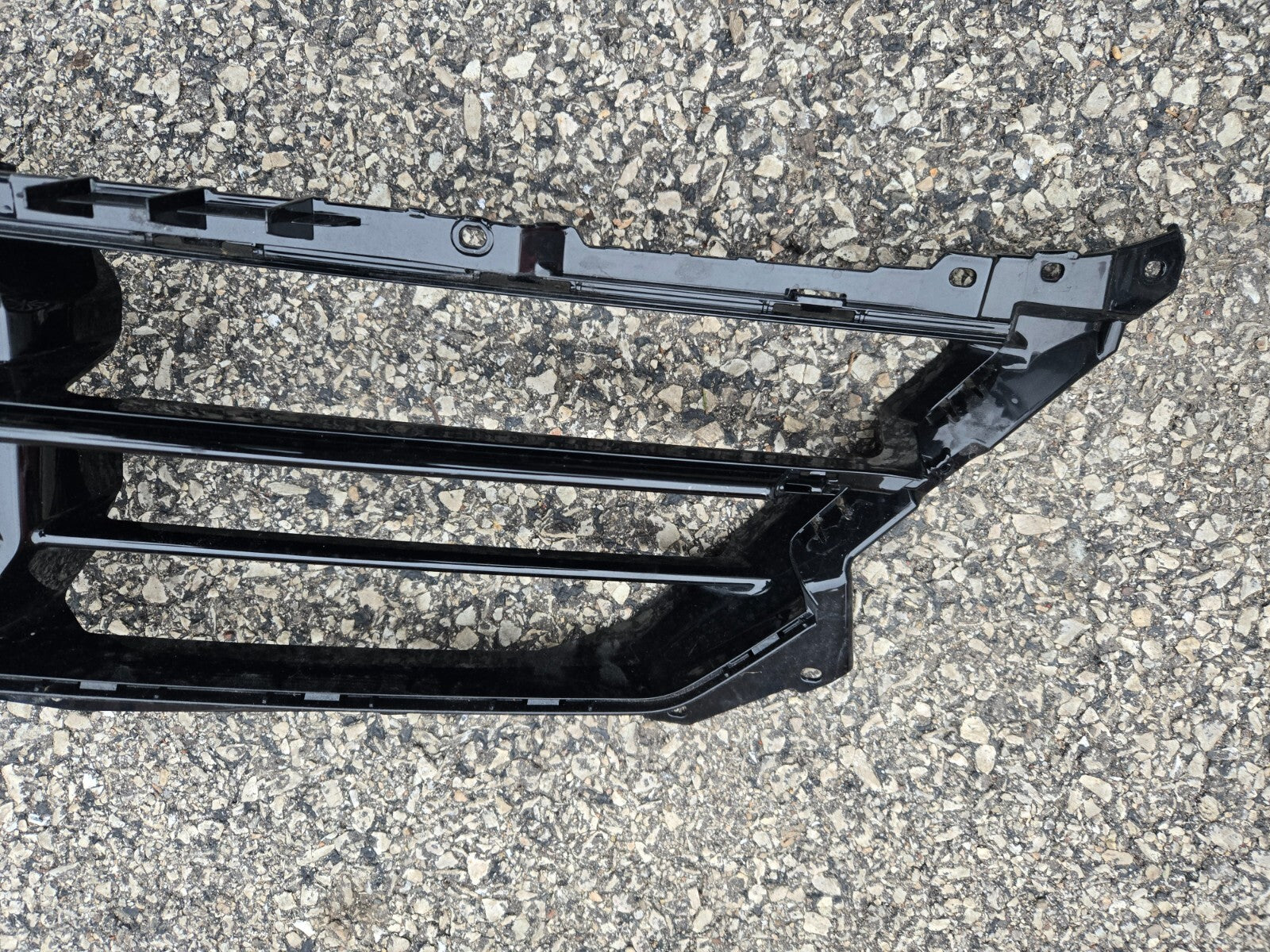 LAMBORGHINI URUS PERFORMANTE 4ML807639D FRONT CENTRE GRILL GRILLE COVER BUMPER