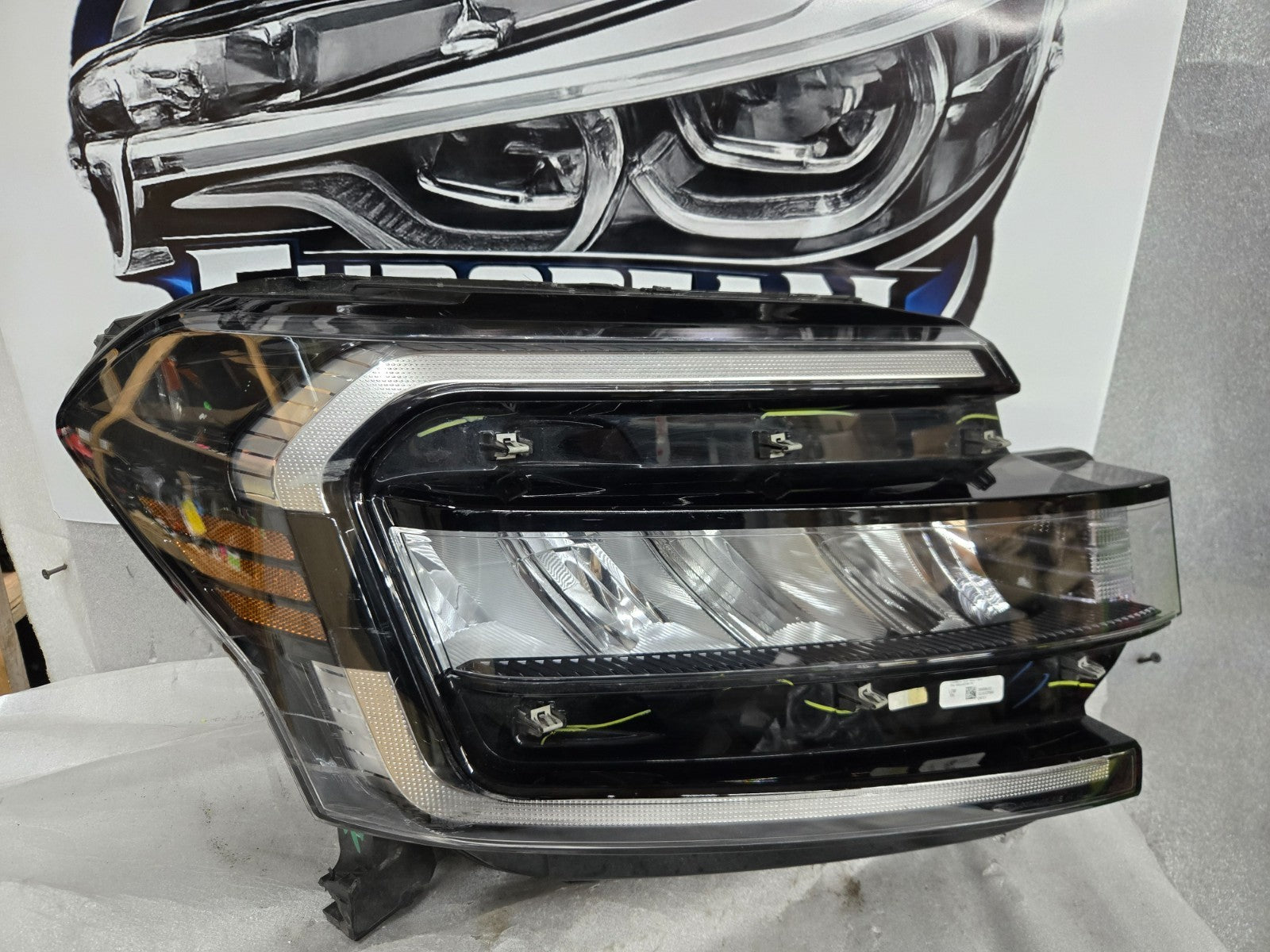 2022-2024 FORD EXPEDITION RIGHT BLACK LED  W/DRL HEADLIGHT OEM NL1B-13E014-CN