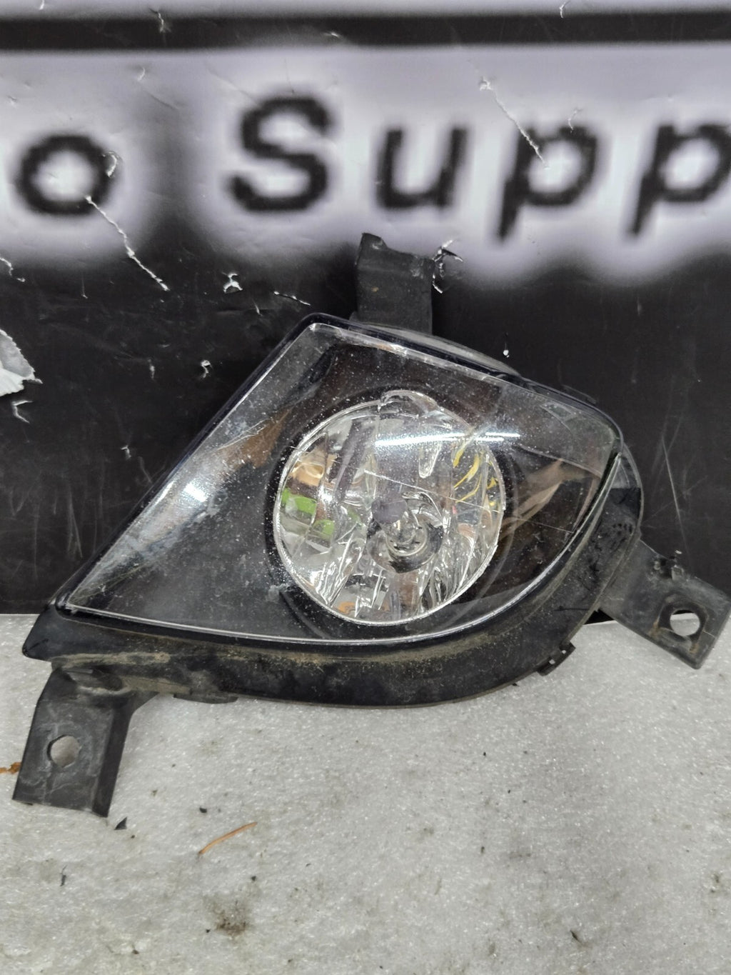 2005-2011 BMW 328i Xdrive LEFT LH DRIVER SIDE FOG LAMP LIGHT OEM