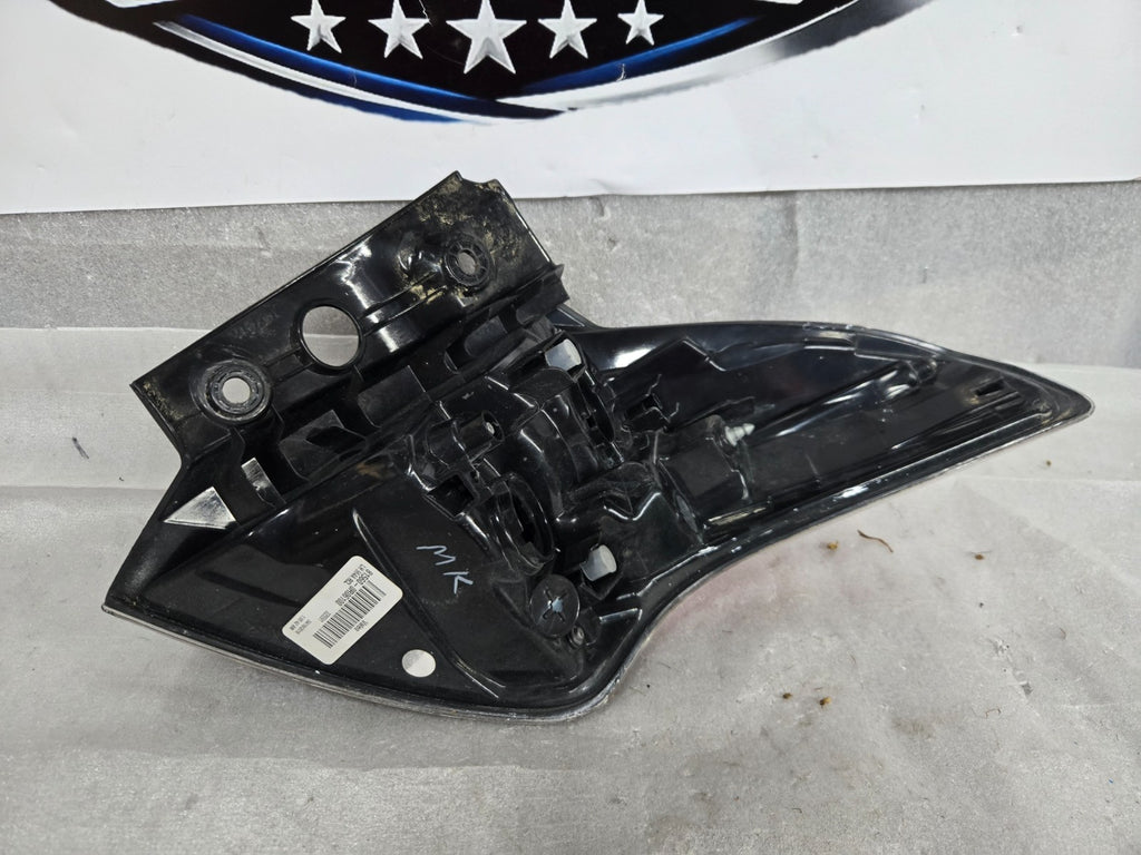 2015-2017 TOYOTA RAV4 LH LEFT TAIL LIGHT ASSY OEM PART#81560-0R06100