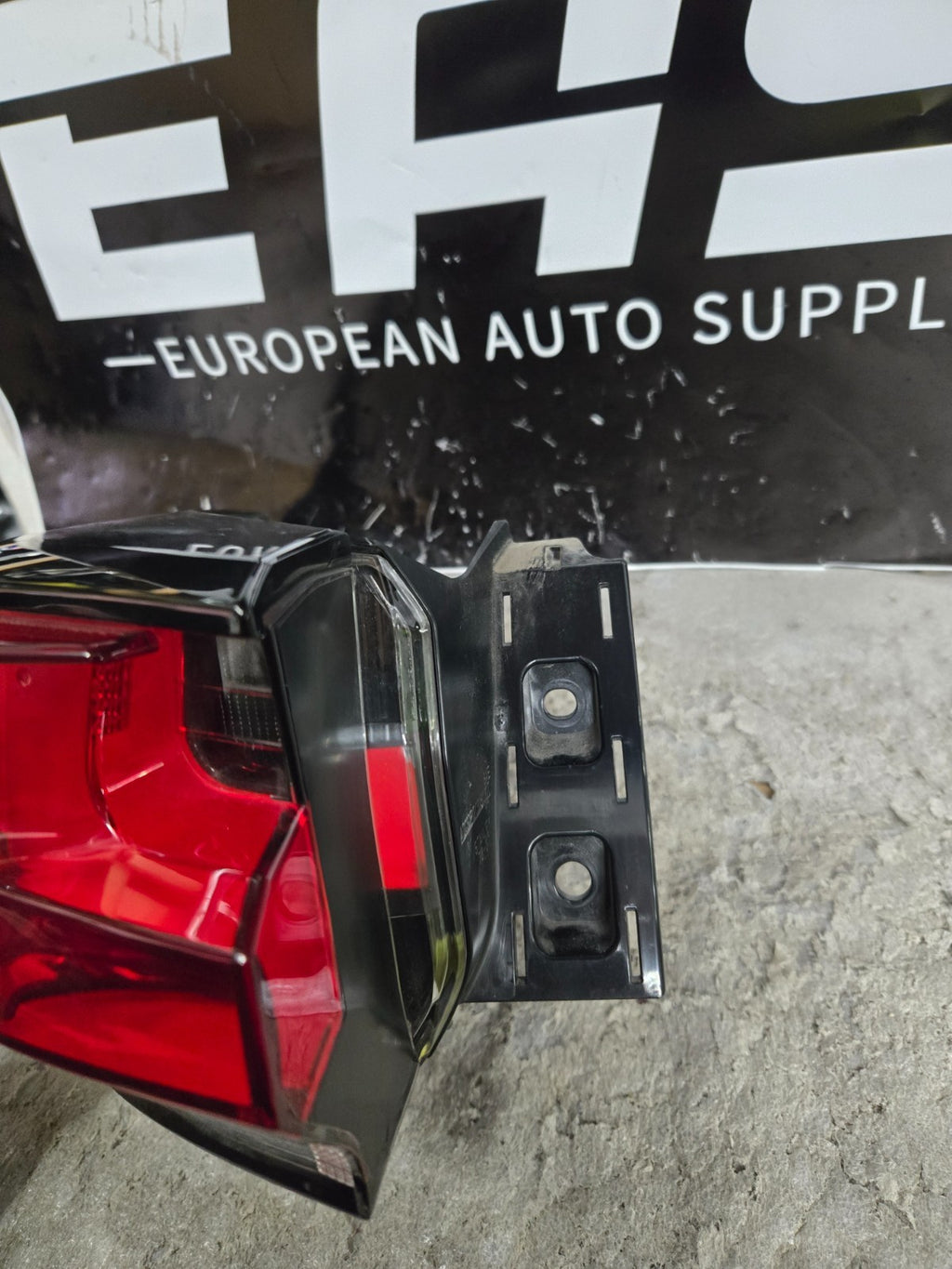 2015-2017 Lexus NX200t NX300h Left LH Driver Side Outer Halogen Tail Light OEM