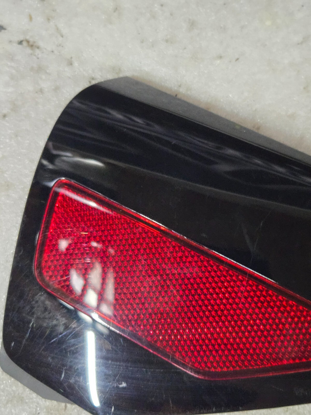 2020 2021 2022 2023 TESLA MODEL Y 3 RIGHT RH DOOR REFLEX LENS 1518783-00-B OEM