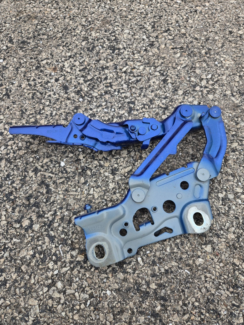 2020-2024 BMW M850I XDRIVE GRAN COUPE - Left LH Hood Hinge Blue 7347407 OEM