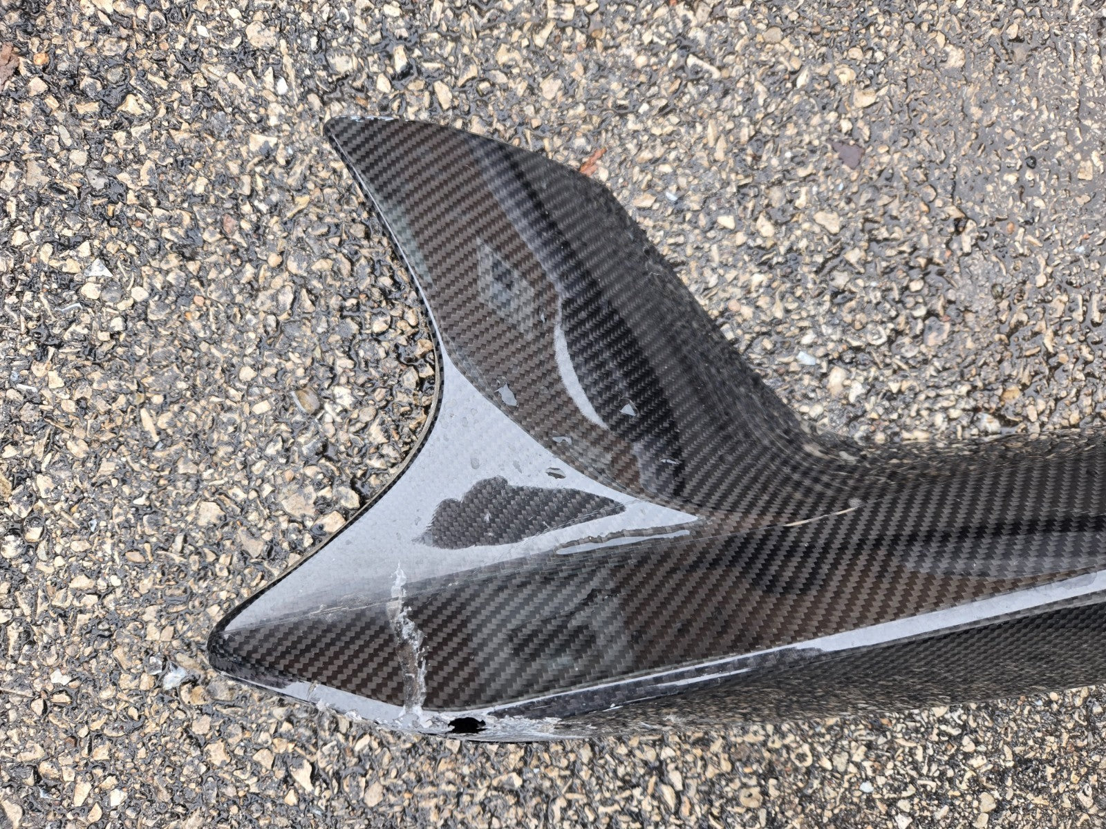 *Damaged* 2018 - 2020 BMW M5 F90 Front Left Right Carbon Fiber Splitter Set OEM