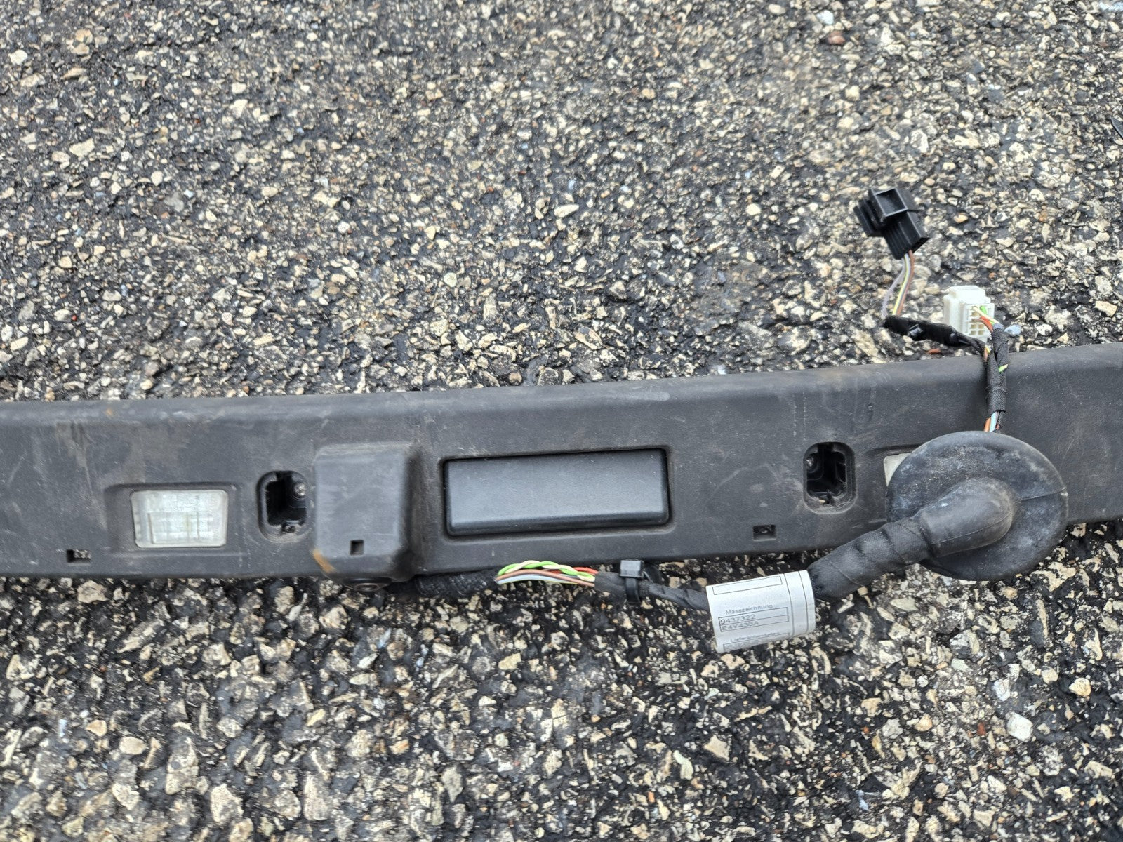 2025-26 BMW X3 M50 Liftgate Trunk Lid Applique Trim License Light W/ Camera OEM
