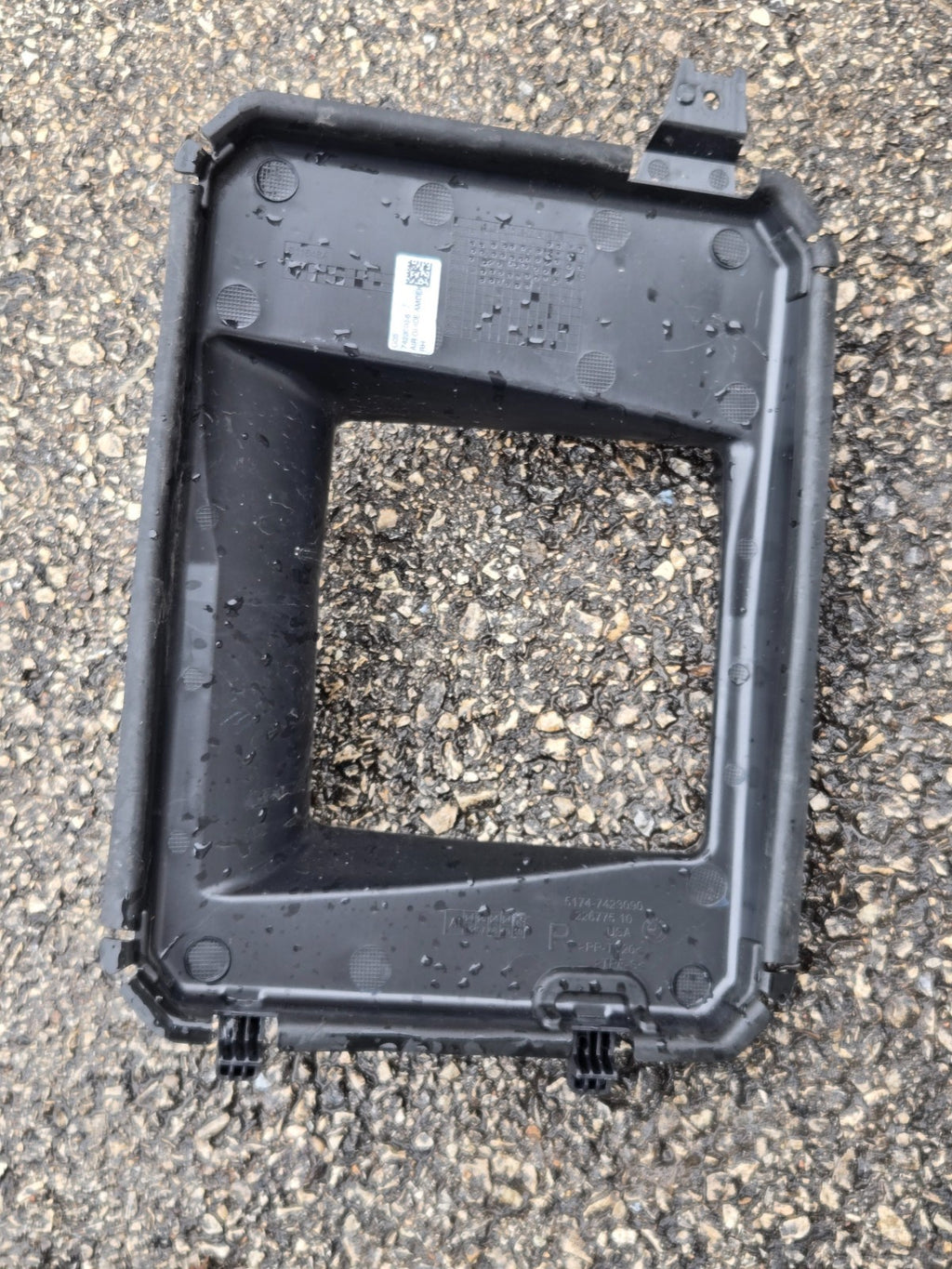 2019-2025 BMW G05 X5 Front Right RH Passenger Radiator Cooler Air Duct Vent OEM