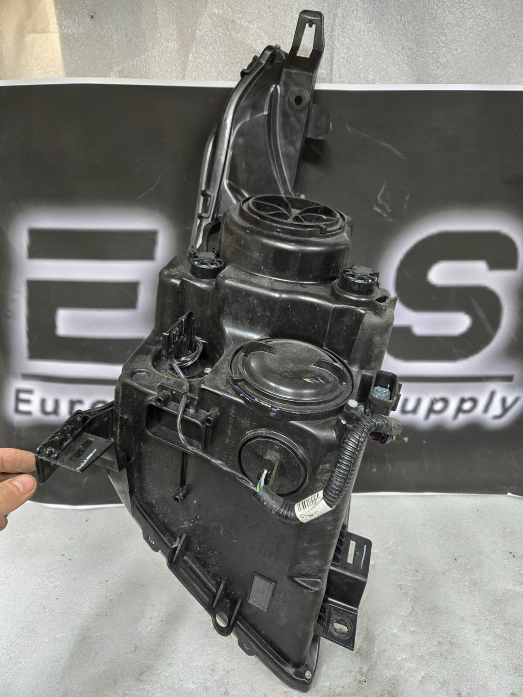 2010-2013 Cadillac SRX Left Driver Side Headlight Halogen OEM 22853872