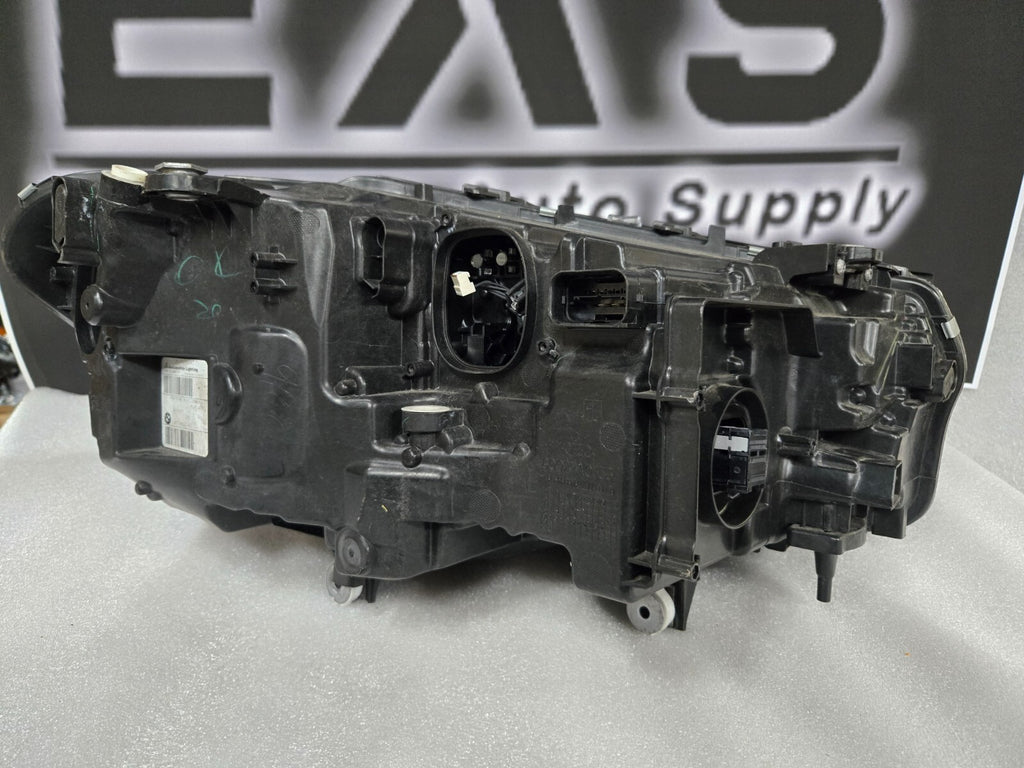 2018-2021 BMW X3 X4 G01 G02 Adaptive LED HEADLIGHT LEFT DRIVERS SIDE OEM 8739657
