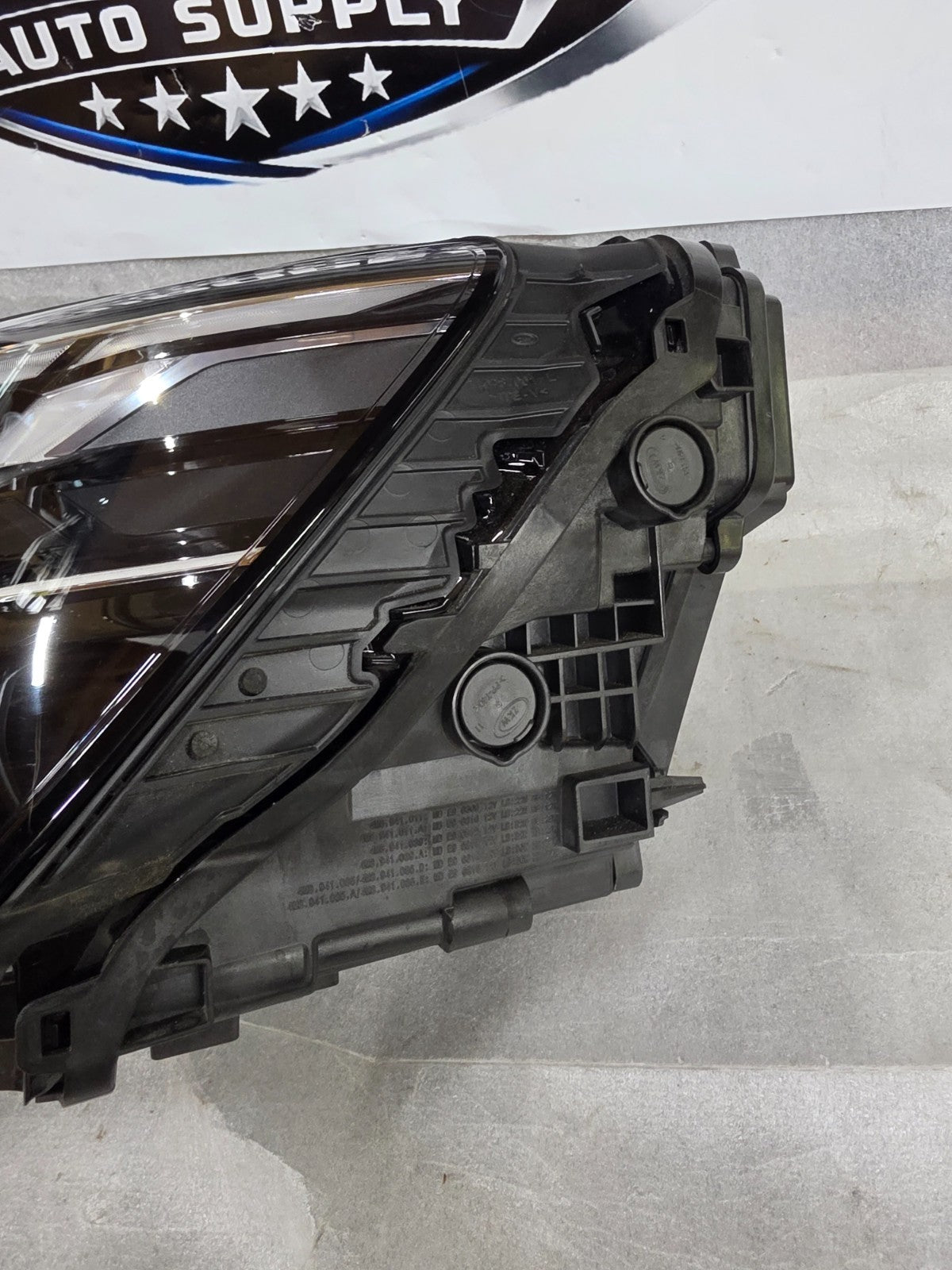 2024-2026 Audi Q8 SQ8 RSQ8 Matrix LED Headlight Left LH 4M8941039B OEM COMPLETE!
