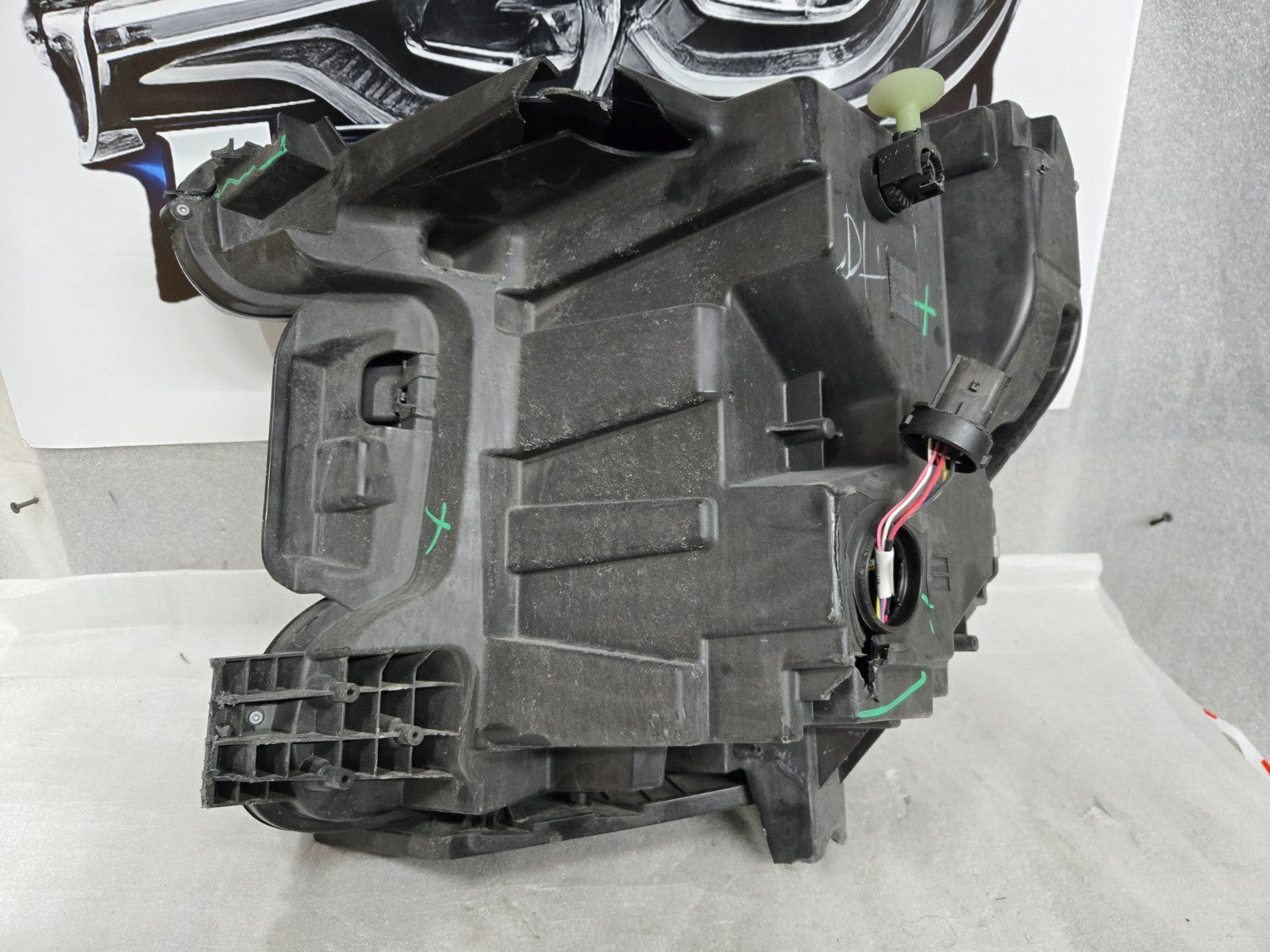 2021 2022 2023 GMC Yukon XL/SLT/SLE LED Headlight Passenger Right OEM 85162503