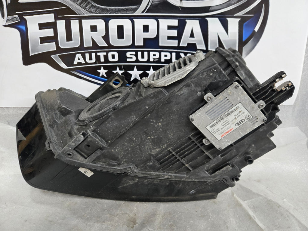 2016-2018 Audi Q3 OEM Right Passenger Headlight Complete HID Xenon 8U0941006E