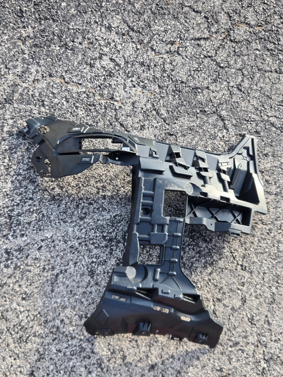 2024 2025 BMW X5 Front Right RH Bumper Mount Bracket 51115A1A2F4 OEM