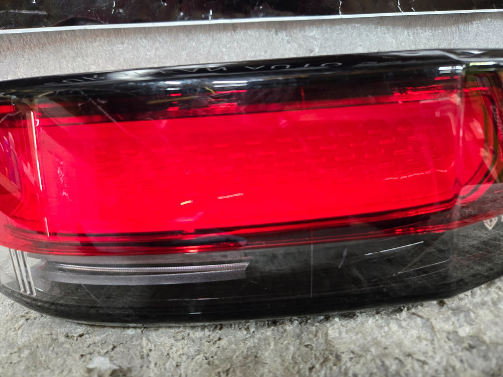 2022-2024 Rivian R1T LED Tail Light Lamp Right Passenger PT00003888 OEM