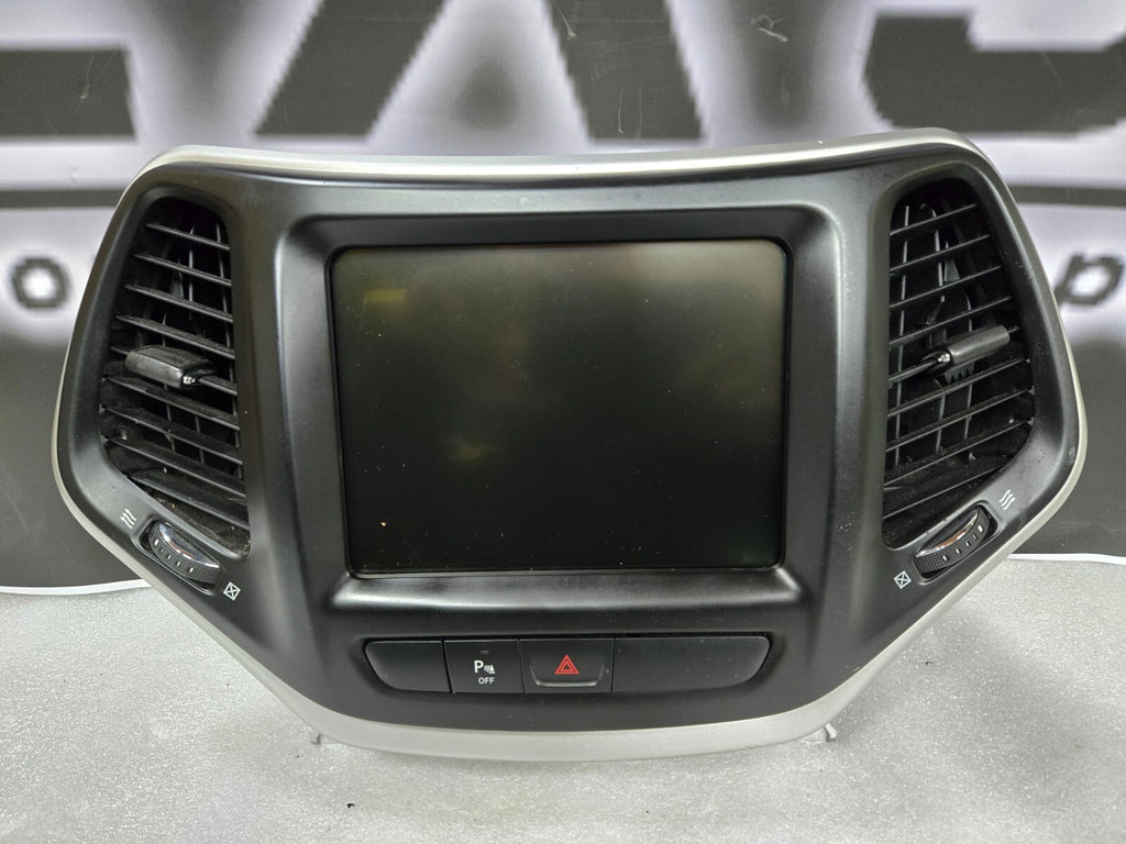 2014-2018 JEEP CHEROKEE VP3 RA3 UCONNECT SATELITE RADIO W/ RADIO BEZEL OEM