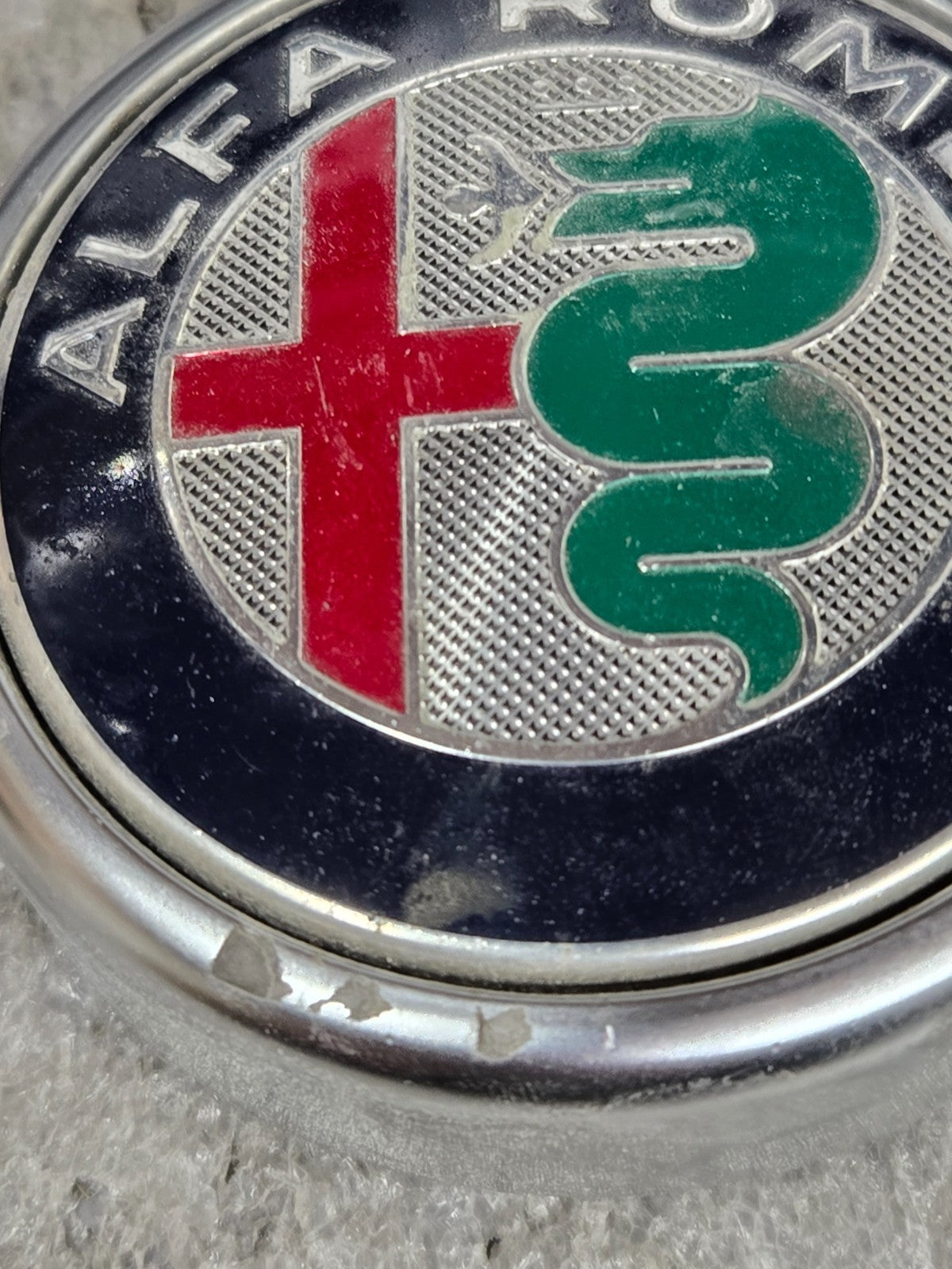 Alfa Romeo -Front Grille Badge Emblem Logo 13051935 OEM