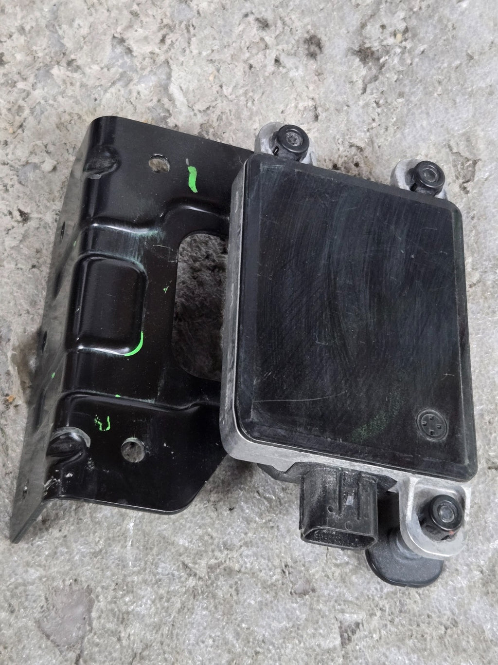2024 2025 GENESIS GV70 FRONT CRUISE CONTROL RADAR SENSOR 99110-IY100 OEM