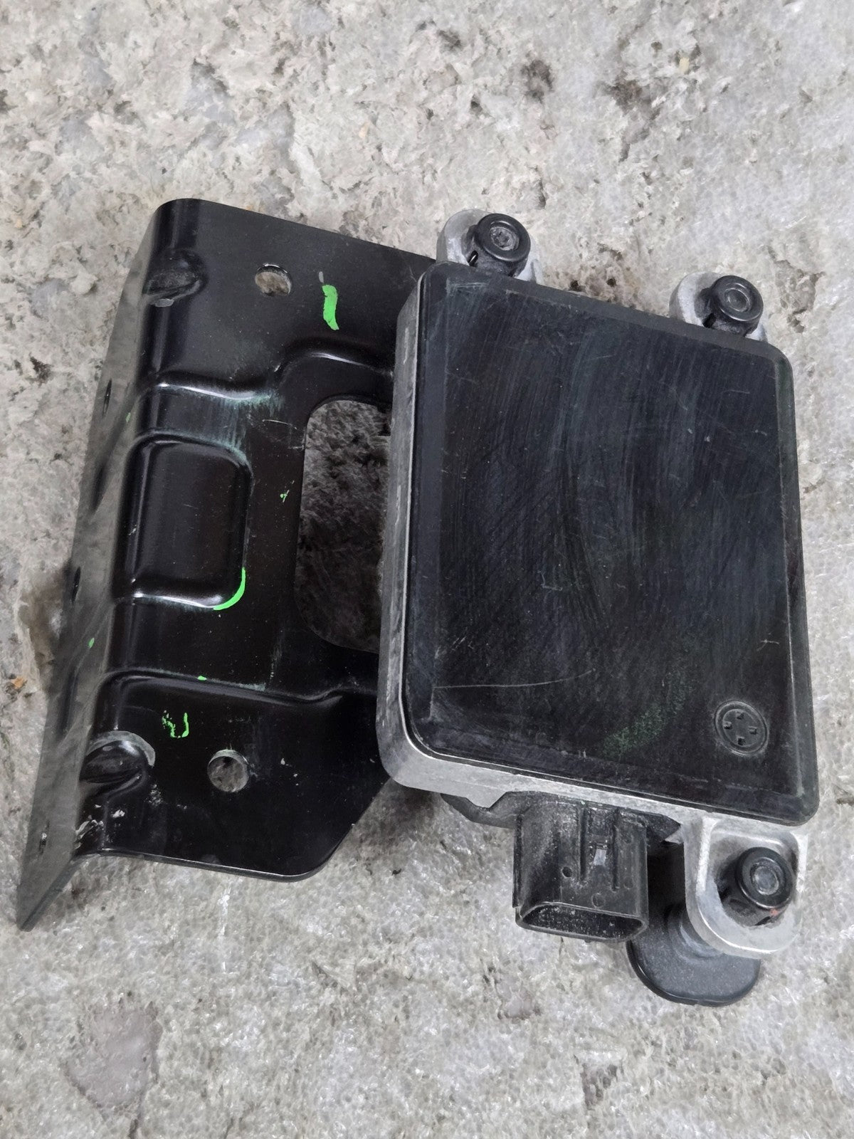 2024 2025 GENESIS GV70 FRONT CRUISE CONTROL RADAR SENSOR 99110-IY100 OEM