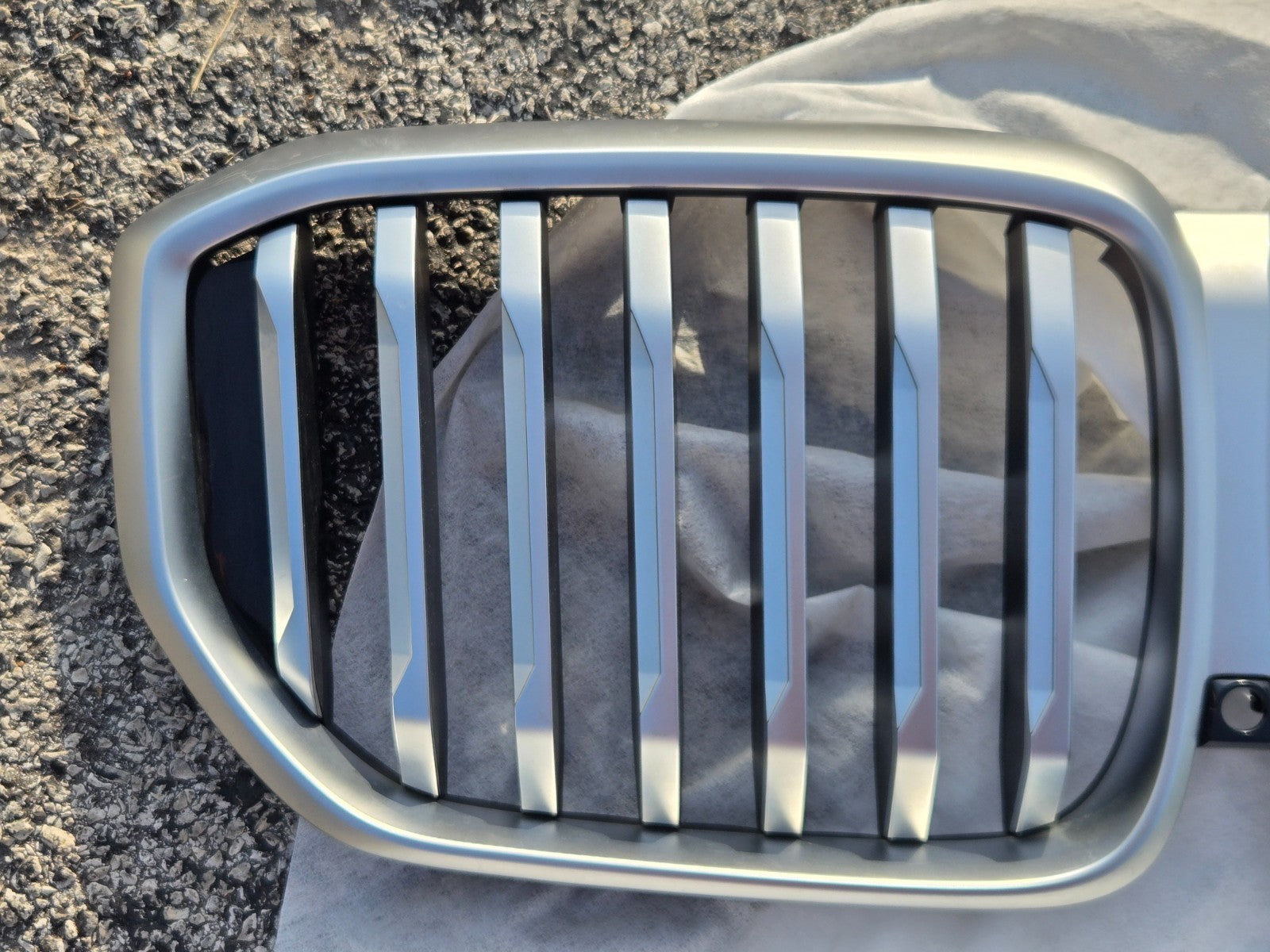 2019 2020 2021 2022 BMW X5 FRONT UPPER KIDNEY GRILLE OEM 164445-10