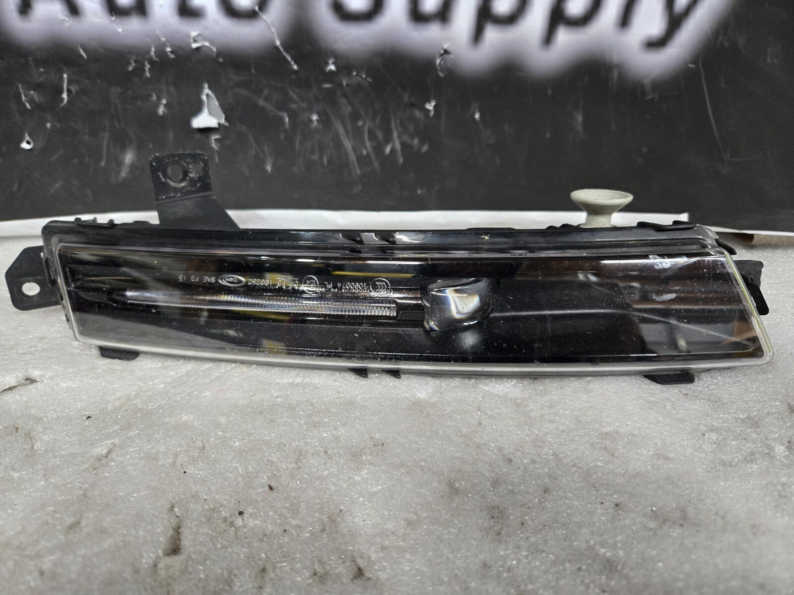 2017 2018 2019 2020 JAGUAR F-PACE DAYTIME RUNNING LIGHT LEFT LH HK8315201BD OEM