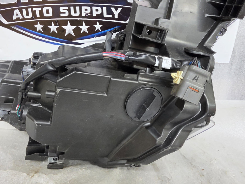 2023 2024 2025 Subaru Ascent Left LH Driver Side Headlight OEM 84002XC11A