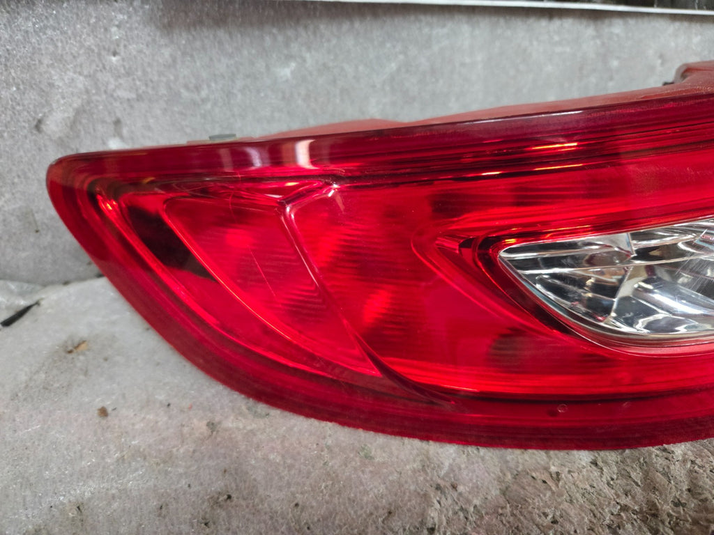 2018-2020 LINCOLN MKC REAR LEFT TAILGATE TAILLIGHT TAIL LIGHT LAMP OEM 80569CA