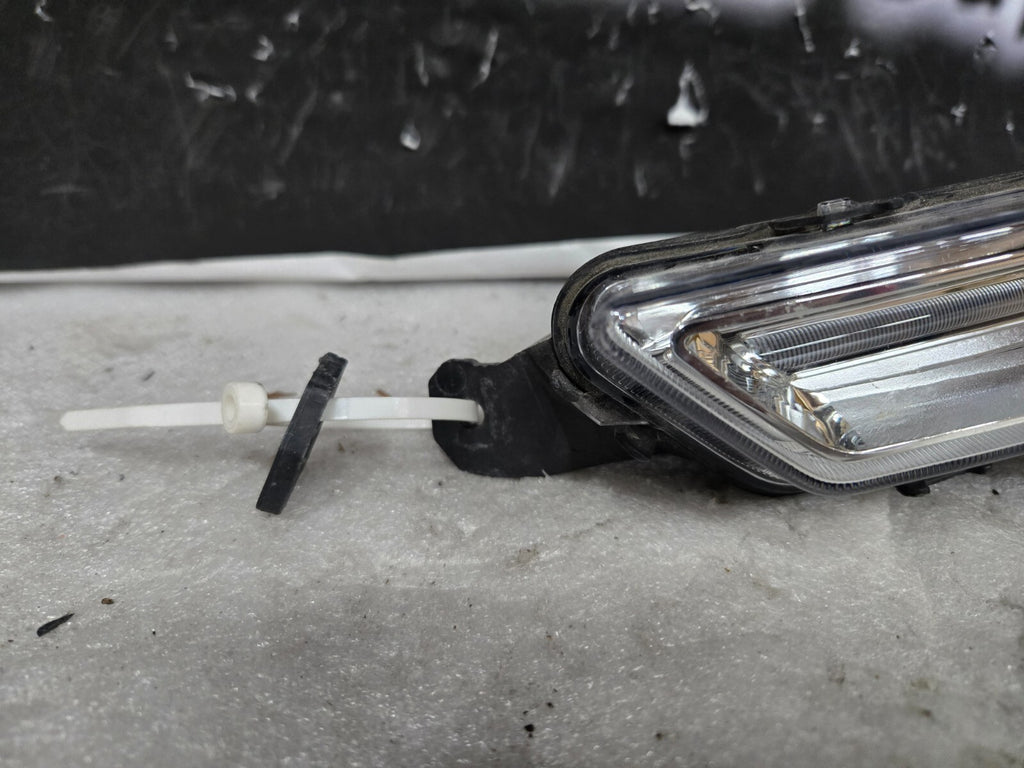 2017-2019 Ford Fusion Left Driver Side DRL LED Fog Light Lamp HS73-15A255-CD OEM
