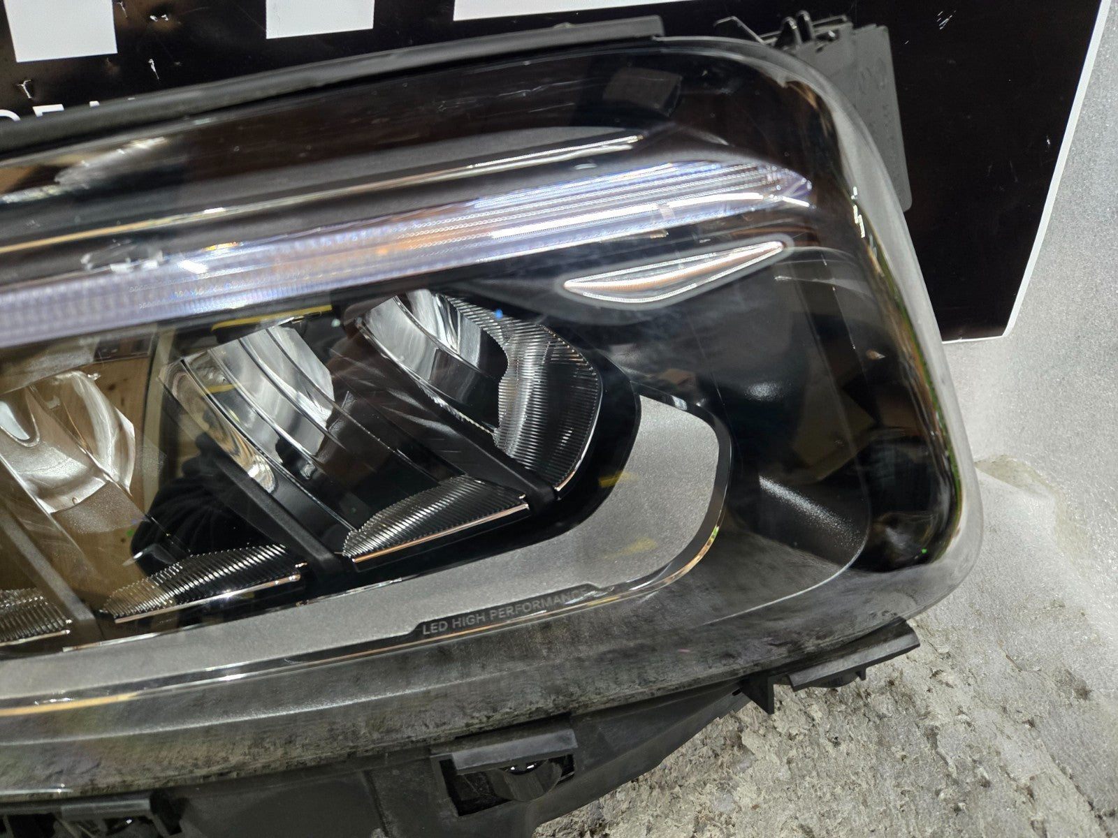 2020-2025 MERCEDES GLB250 FRONT RIGHT RH PASSENGER LED HEADLIGHT A2479066007 OEM