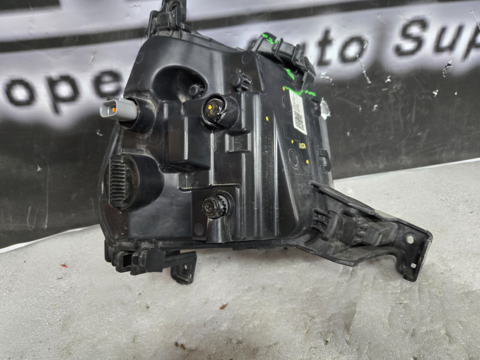 2021 2022 2023 KIA K5 LEFT FOG LIGHT LAMP DRIVER SIDE LED 92201-L2100 OEM