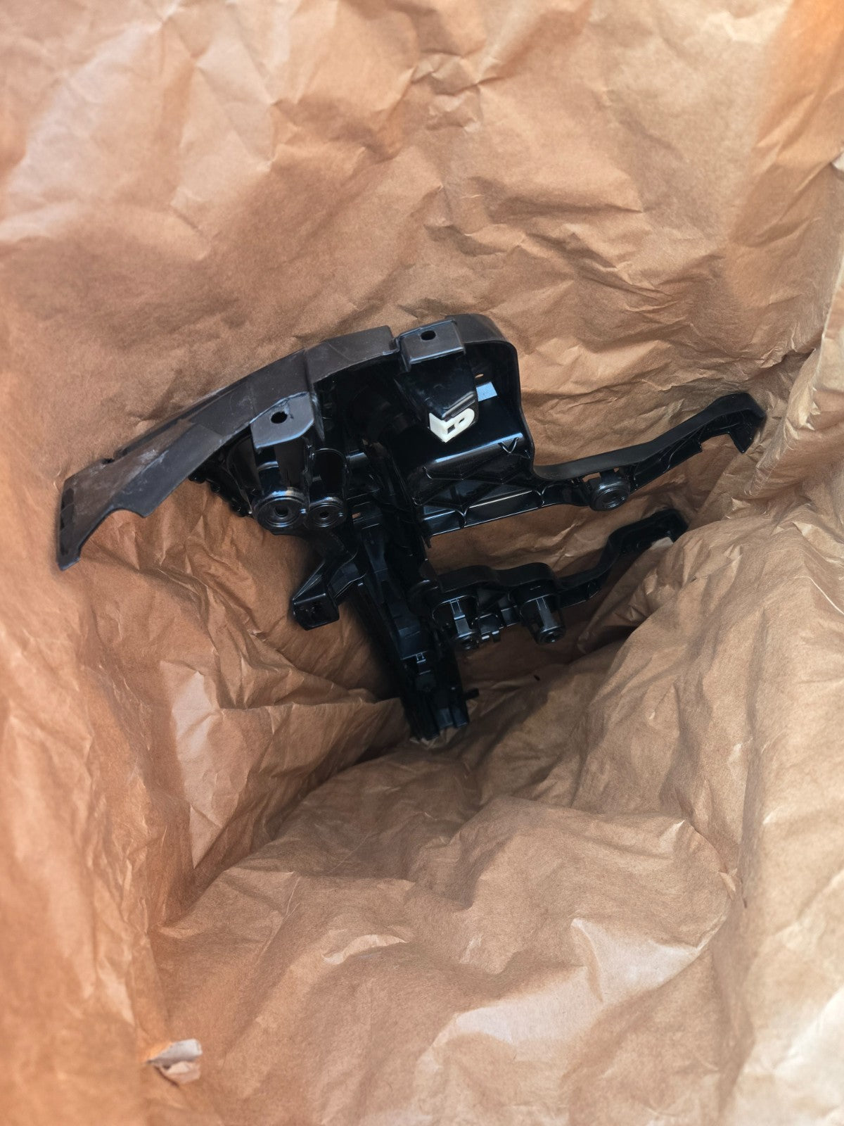 BMW Guide Bumper Bracket Left LH 51127411145 GENUINE OEM