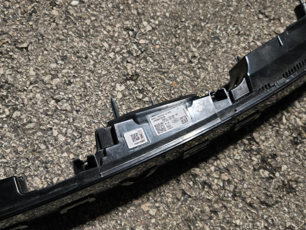 2022 - 2026 Range Rover L460 Rear Tailgate Center Panel M8E215C436BP OEM
