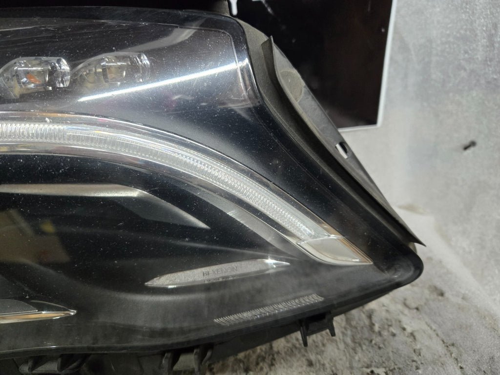 2015-17 Mercedes Benz GLA250 GLA45 Xenon Right Passenger Headlight OEM COMPLETE