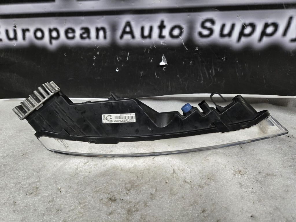 2015-18 PORSCHE CAYENNE GTS LED FOG LIGHT DAYTIME RUNNING RIGHT OEM 7P5941182J