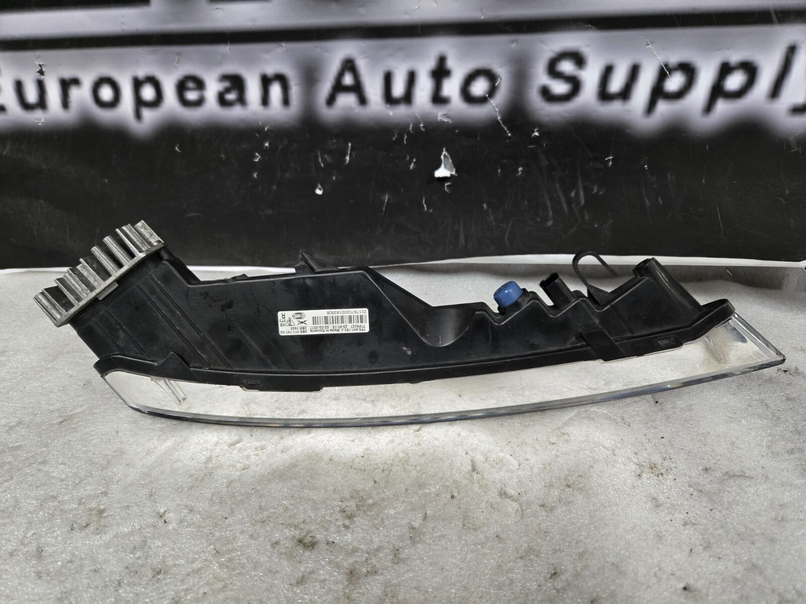 2015-18 PORSCHE CAYENNE GTS LED FOG LIGHT DAYTIME RUNNING RIGHT OEM 7P5941182J