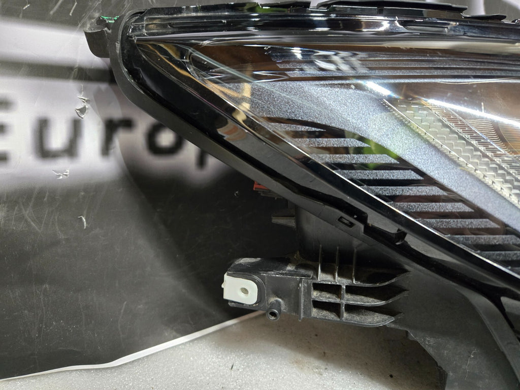 2022-2025 LINCOLN CORSAIR LED HEADLIGHT RIGHT PASSENGER SIDE LJ7B-13E014-AL OEM