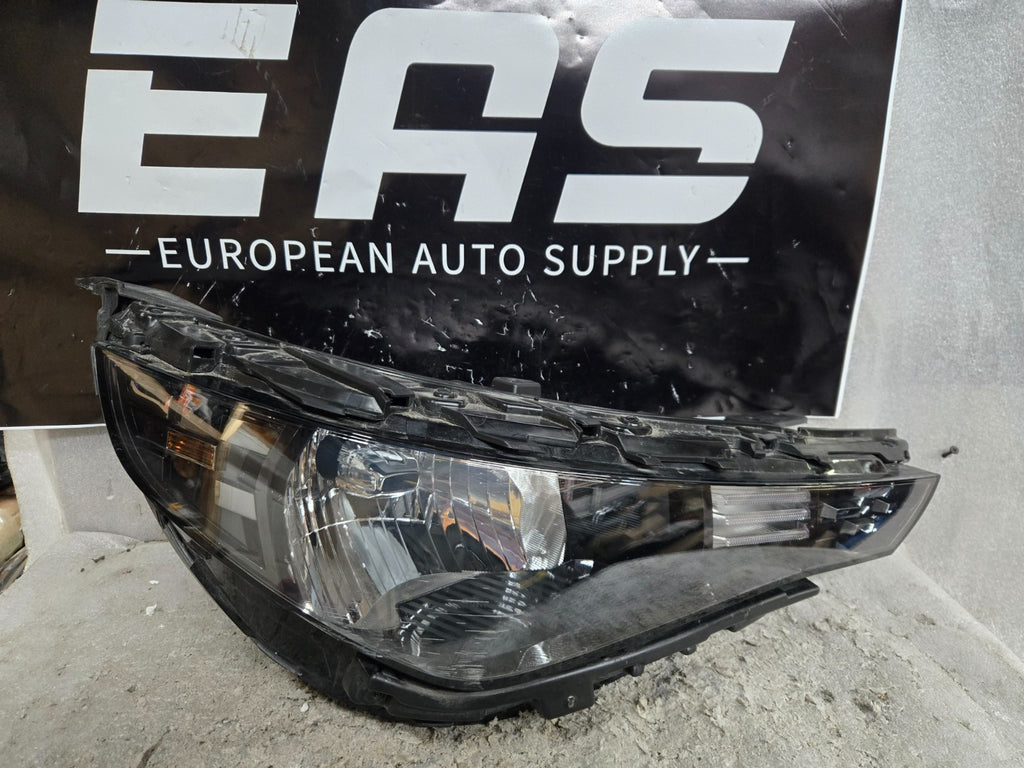 2023-2025 Kia Soul Right RH Passenger Side Halogen Headlight OEM 92102-K05